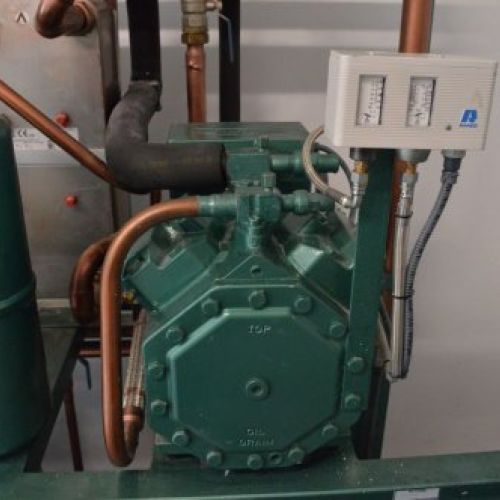 Compresor semihermetico